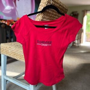 Tommy Hilfiger / Tommy Jeans off the shoulder red top